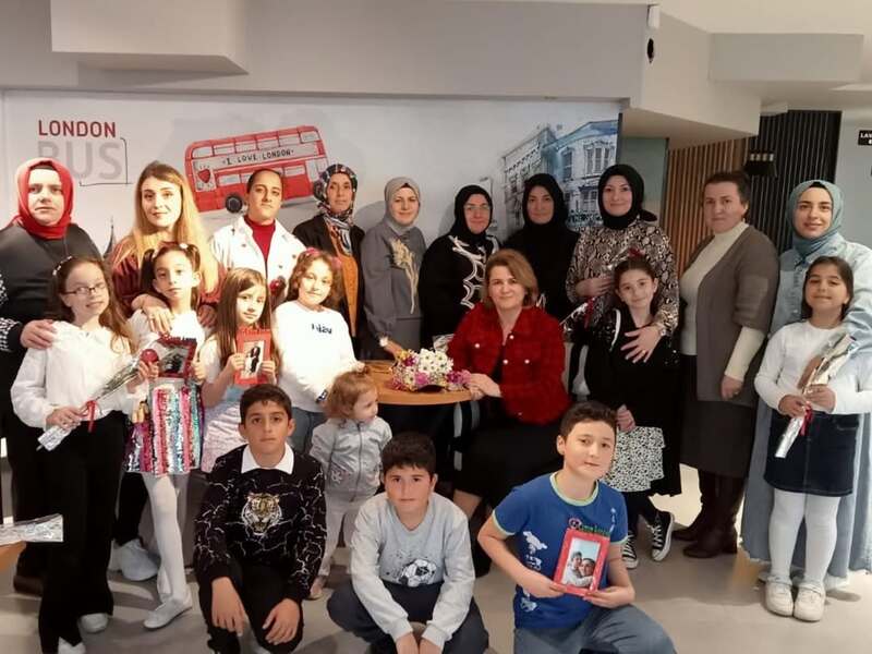 3-A Sınıfının Minik Ellerinden Anneler Günü’ne Özel Duygu Yüklü Etkinlik